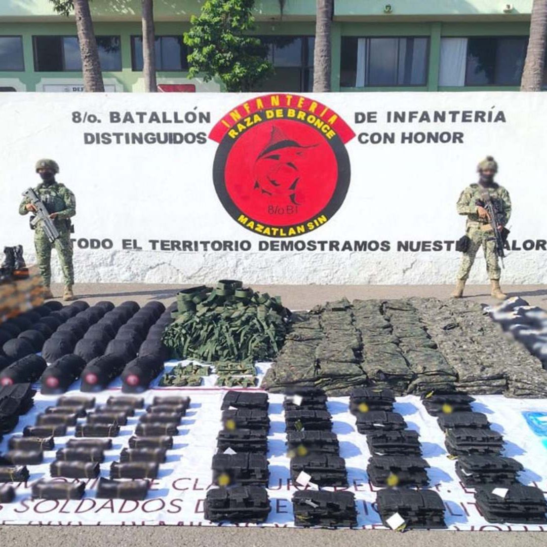 Los uniformados resguardaron lo decomisado.